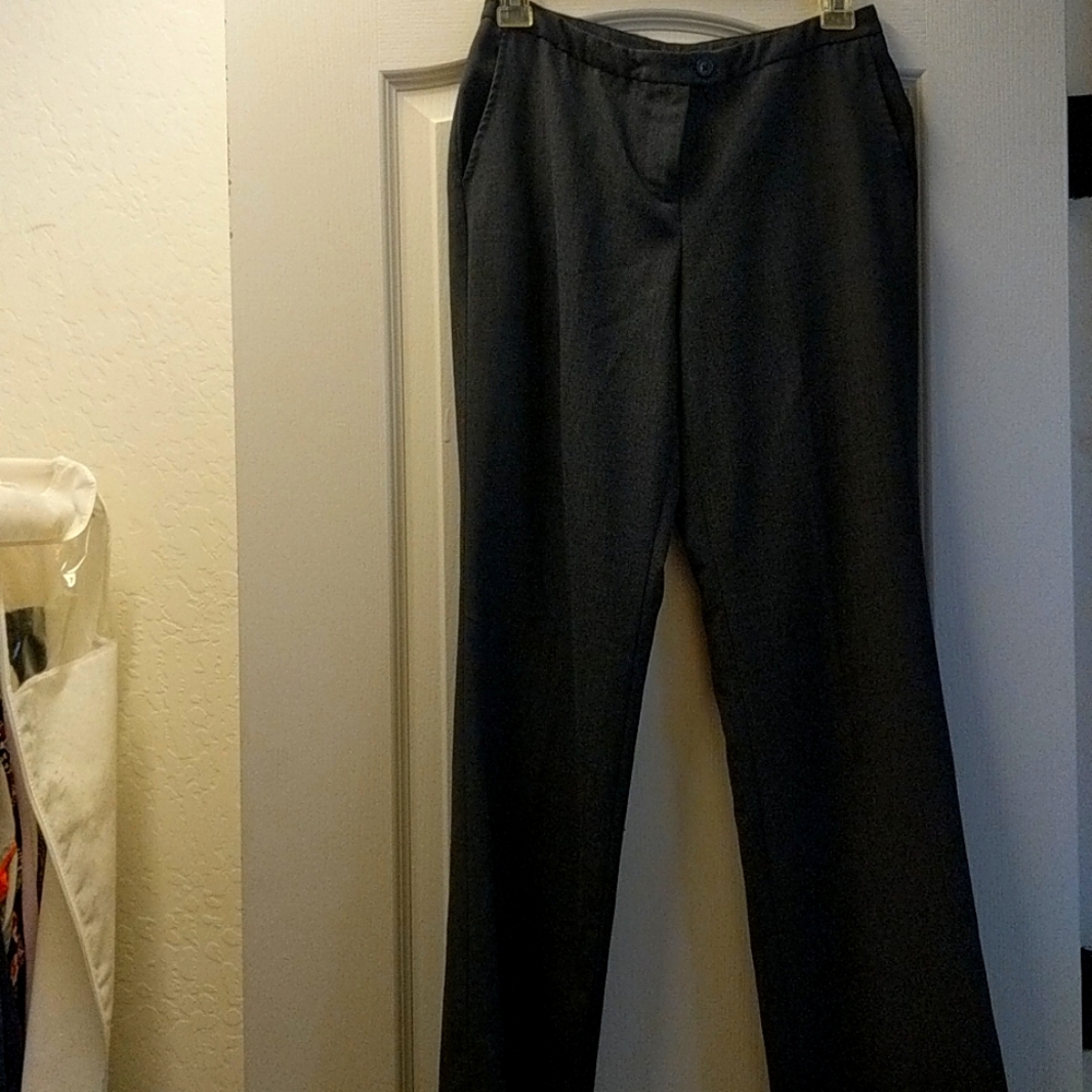 Inc dress pants size 4p worn twice excellent condition